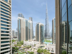 Downtown 1 Bed - Burj Khalifa Balcony View